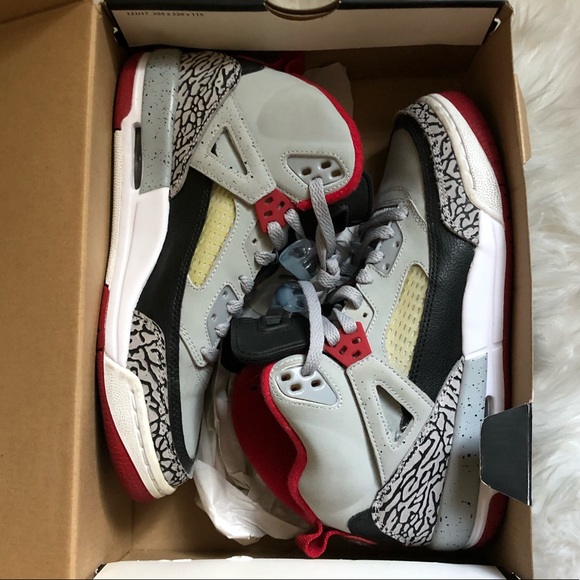 NIKE AIR JORDAN SPIZIKE BG 7 YOUTH WOLF GREY - Picture 7 of 8